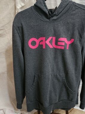 Oakley Charcoal Hoodie Kangaroo Pocket with‎ Barbie Pink Logo Skater Heavy Warm